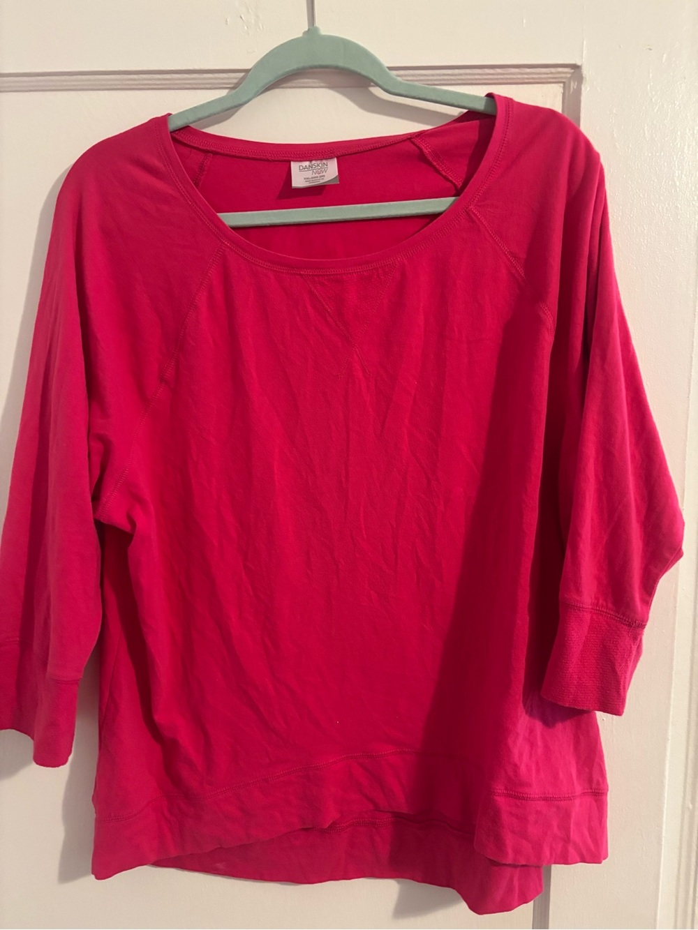 Danskin Women's Hot Pink Scoop Neck 3/4 Sleeve Sweatshirt
